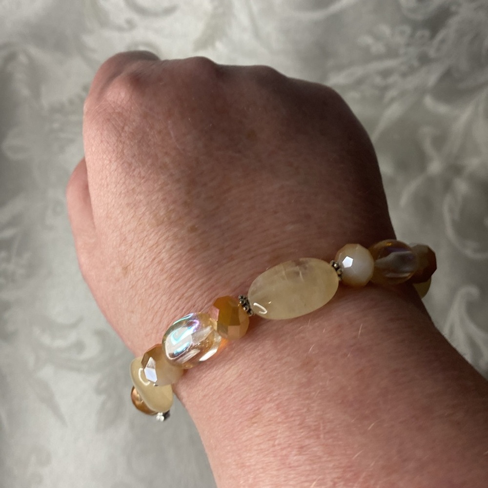 Handcrafted Citrine, Glass, and Crystal Bracelet Sz 8 - Picture 4 of 4